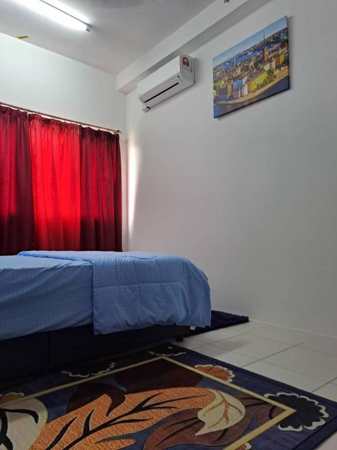 Impiana Homestay Near Putrajaya, Cyberjaya, Musliem Only,Wifi,Netflix Kampung Dengkil Luaran gambar
