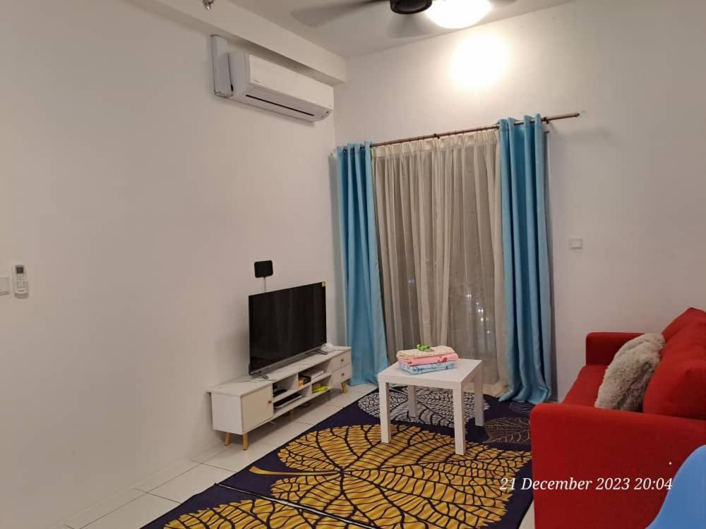 Impiana Homestay Near Putrajaya, Cyberjaya, Musliem Only,Wifi,Netflix Kampung Dengkil Luaran gambar